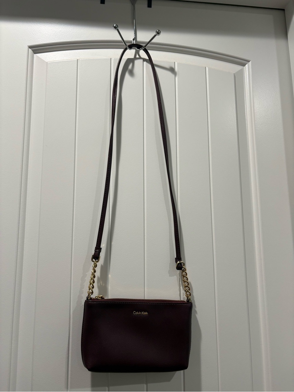 Calvin Klein Crossbody Bag in Burgundy with Gold Chain